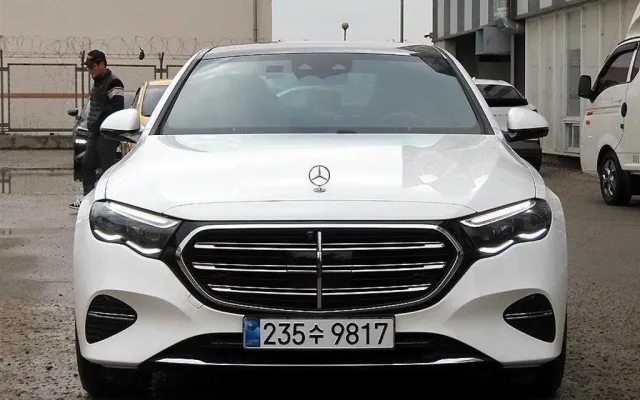인천중고차위탁판매 E-클래스 W214 E350 e 4MATIC 매물 사진 11 - 2025/05 8,412km